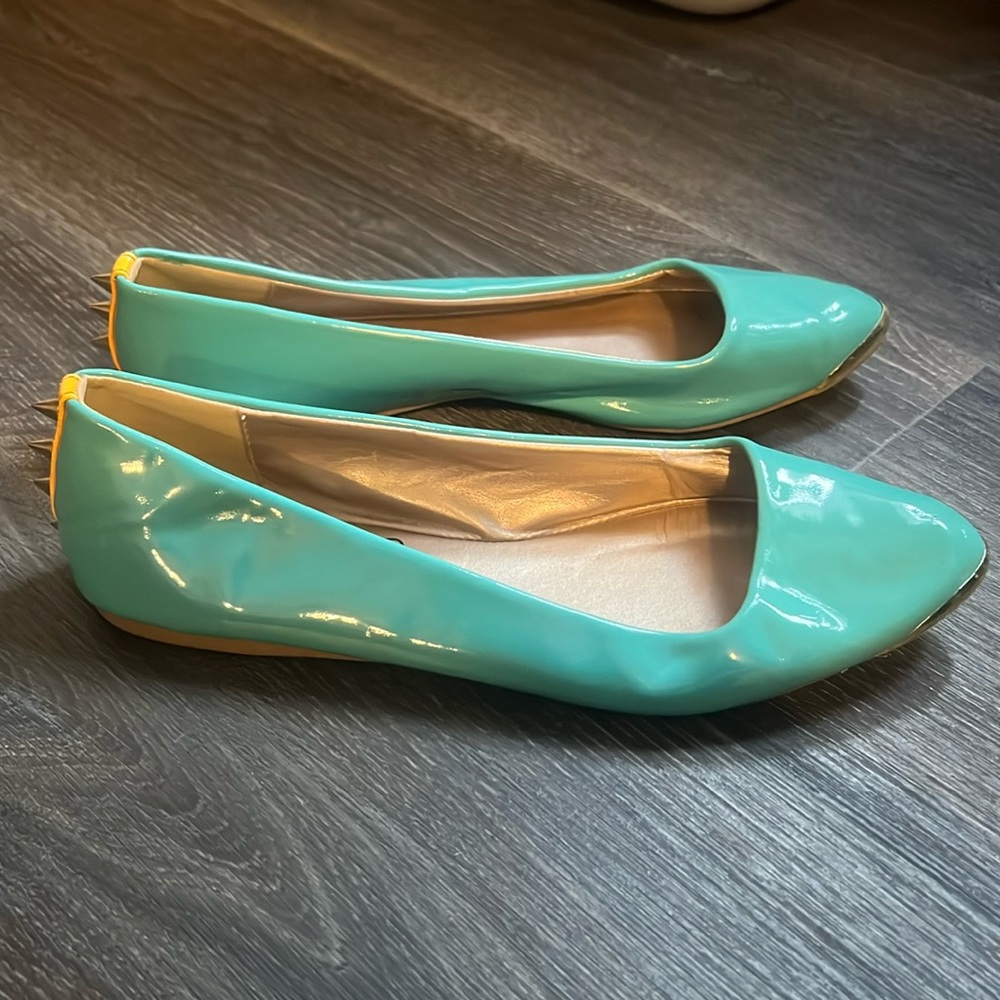 🩷2/$10🩷 Go Jane spiked flats